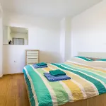 Cozy In Bratulici With Kitchen *