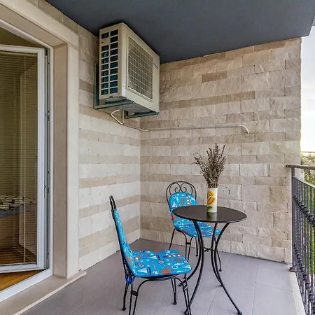 Tatil Evi Cozy In Bratulici With Kitchen Hreljići